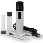 What is included in the box of the Air se with white background