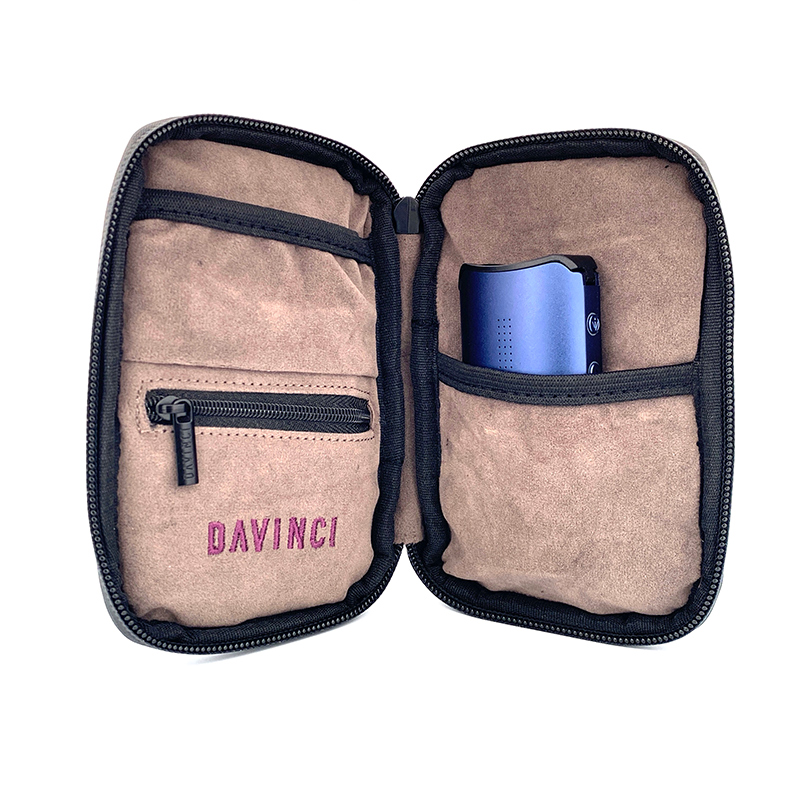 DaVinci soft carry case with accessories stored