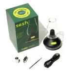 O.pen 510 vaporizer with charging cable and oil cartridge