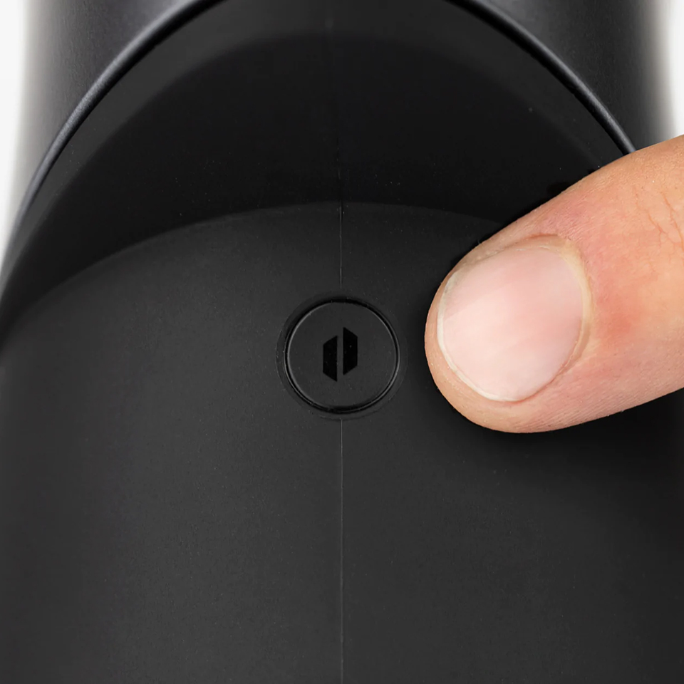 Puffco Peak Pro power button close-up