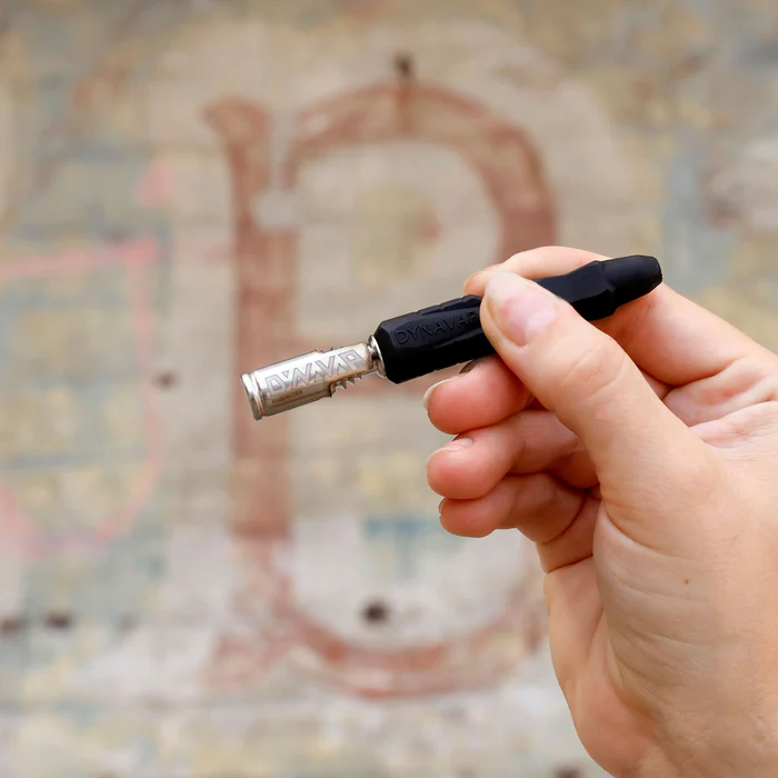 DynaVap B2 vaporizer with silicone stem and DynaTorch