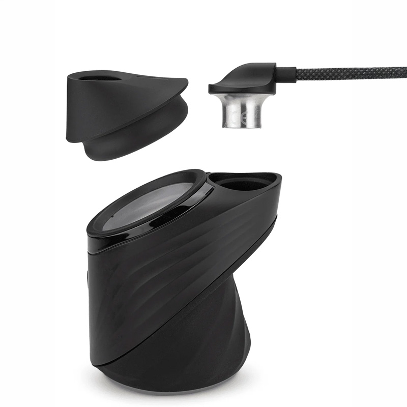 Puffco Peak Pro adapter setup with detachable magnetic connector and charging cable