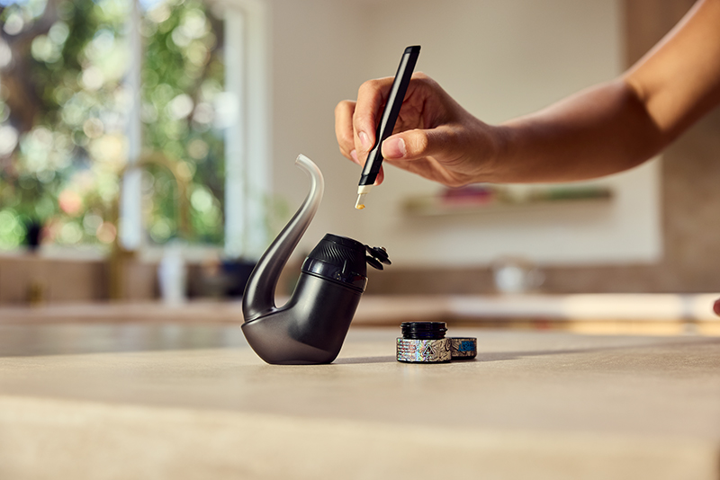 Puffco Proxy modular concentrate vaporizer with glass pipe