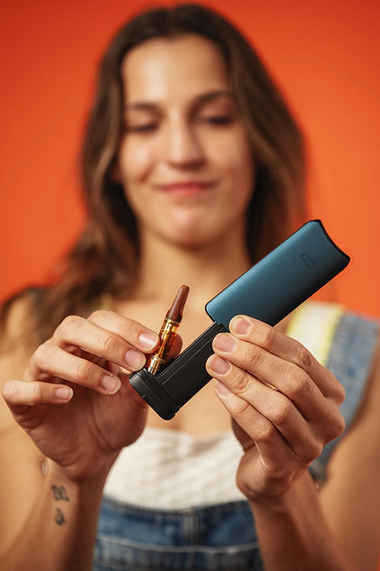 DaVinci ARTIQ 510 cartridge vaporizer with hidden cartridge chamber