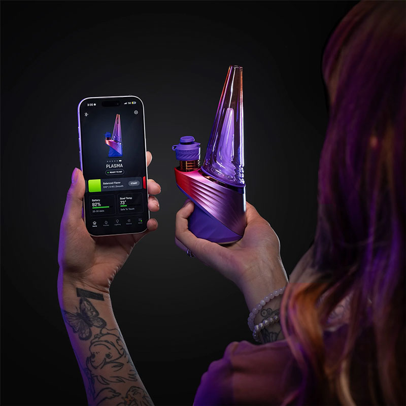 Puffco Peak Pro Plasma paired with a mobile device for remote session control