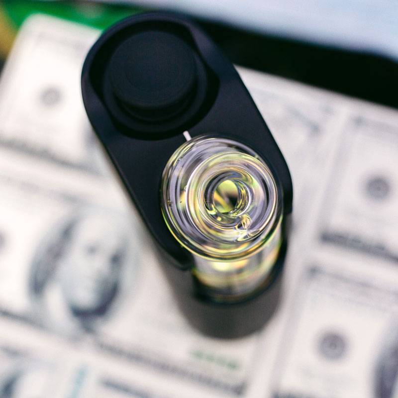 Overhead close-up of the Dr. Dabber Switch GO mouthpiece and top controls